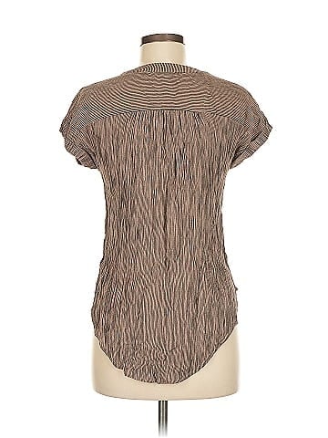 Blu Pepper Short Sleeve Blouse (view 2)