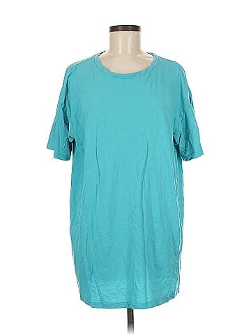 Victoria's Secret Short Sleeve T-Shirt (view 1)