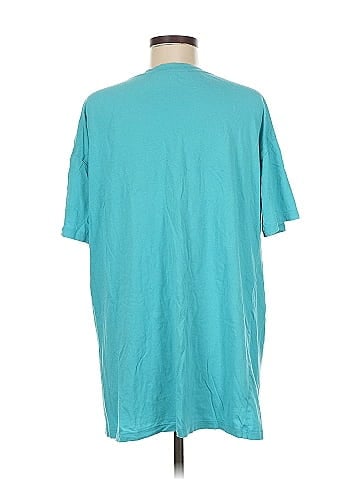 Victoria's Secret Short Sleeve T-Shirt (view 2)