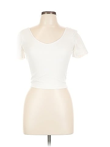 Lululemon Athletica Short Sleeve T-Shirt (view 1)