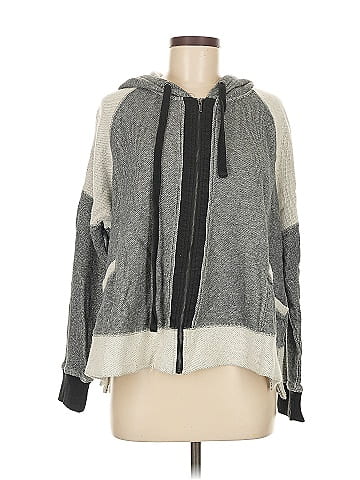 Lovestitch Poncho (view 1)