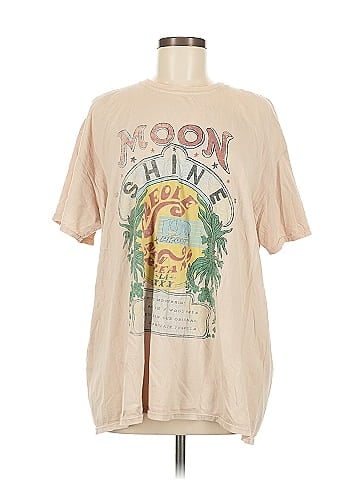 Urban Outfitters Short Sleeve T-Shirt (view 1)
