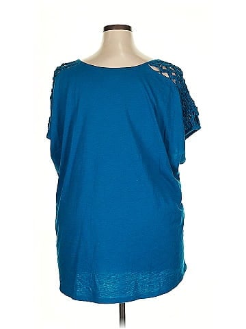 Lane Bryant Short Sleeve T-Shirt (view 2)