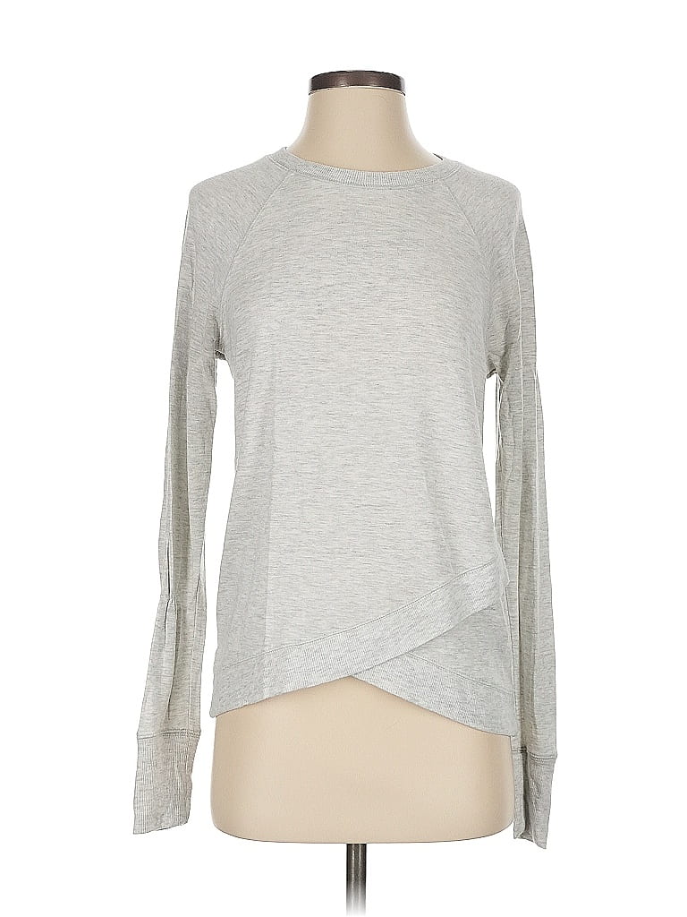 Pre-owned Athleta Long Sleeve T-shirt In Gray