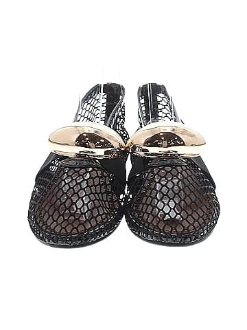 Unbranded Flats (view 2)