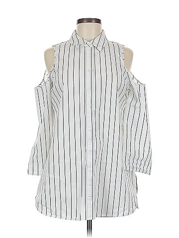Neiman Marcus Sleeveless Button-Down Shirt (view 1)