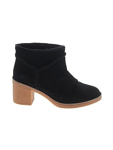 Ugg Ankle Boots (view 1)