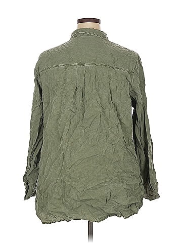 Old Navy Long Sleeve Button-Down Shirt (view 2)