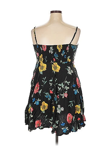 Old Navy Casual Dress (view 2)