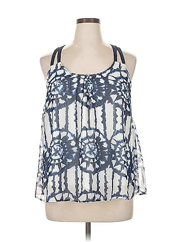 Studio Y Tank Top (view 1)