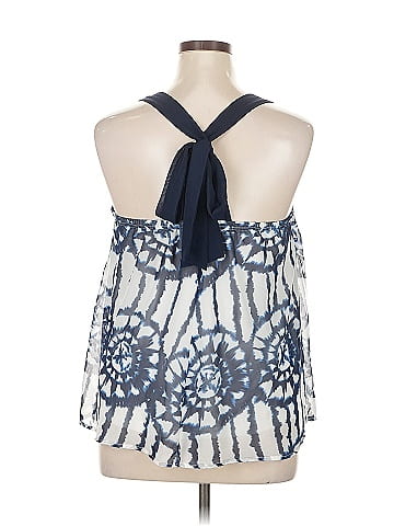 Studio Y Tank Top (view 2)