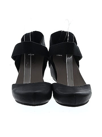 Nicole Wedges (view 2)