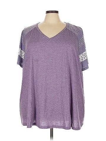BLOOMCHIC Short Sleeve T-Shirt (view 1)