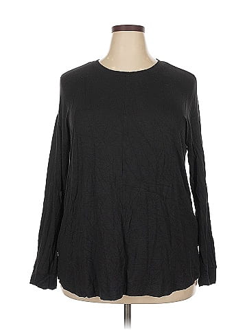 Liz Claiborne Long Sleeve T-Shirt (view 1)