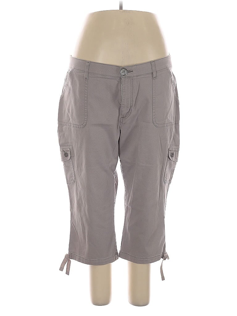 Click to view more detailed imagery on our partner's website Pre-owned Celeste Cargo Pants In Gray