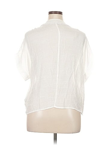 Hope & Harlow Short Sleeve Blouse (view 2)