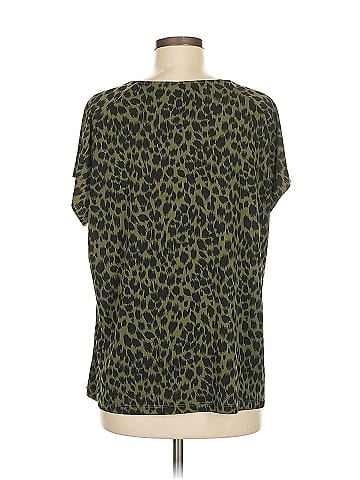 Liz Claiborne Career Short Sleeve T-Shirt (view 2)