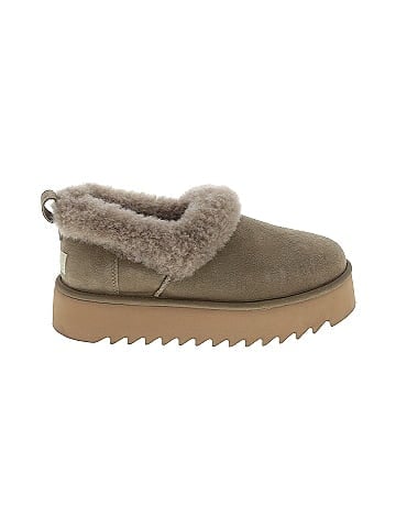 Ugg Ankle Boots (view 1)