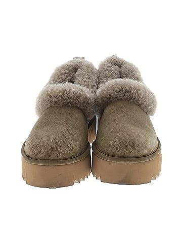 Ugg Ankle Boots (view 2)