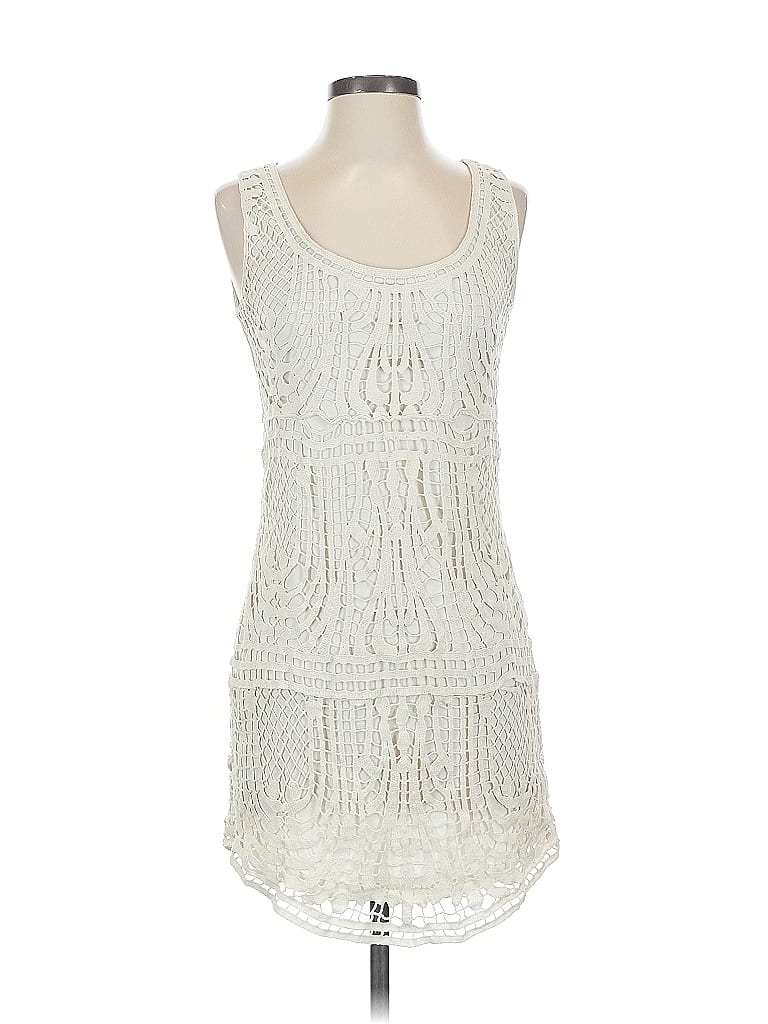 Click to view more detailed imagery on our partner's website Pre-owned Staring At Stars Casual Dress In White
