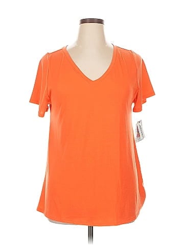 Lularoe Active T-Shirt (view 1)