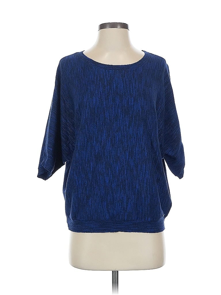 Click to view more detailed imagery on our partner's website Pre-owned Dkny Jeans Pullover Sweater In Blue