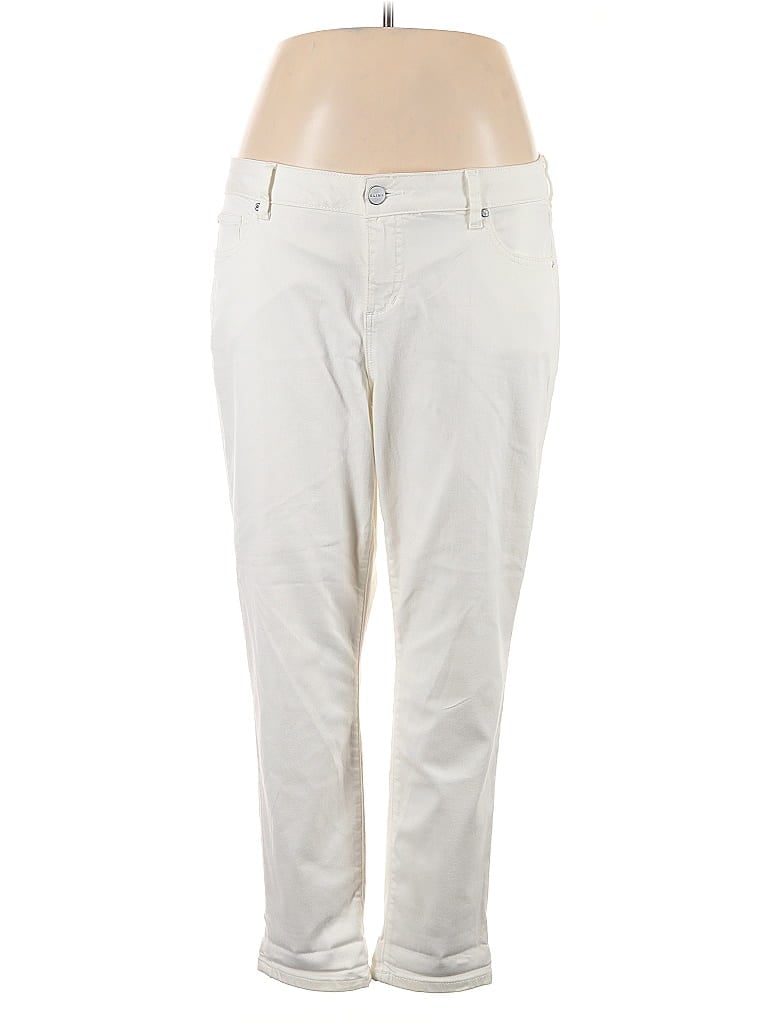 Click to view more detailed imagery on our partner's website Pre-owned Slink Jeans Jeans In White