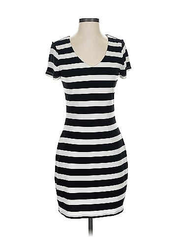 Jennifer Lopez Casual Dress (view 1)