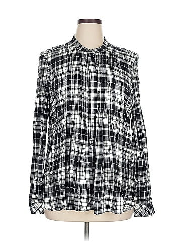 Gap Long Sleeve Button-Down Shirt (view 1)