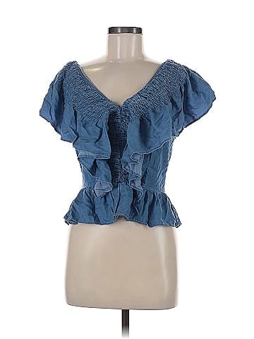 Blāshe Short Sleeve Blouse (view 1)