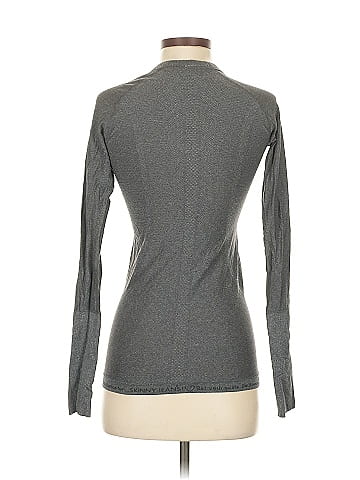 Lululemon Athletica Long Sleeve T-Shirt (view 2)