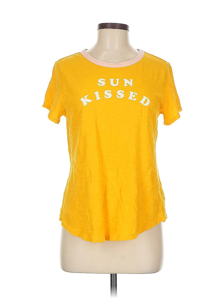 Pre-owned Old Navy Short Sleeve T-shirt In Yellow