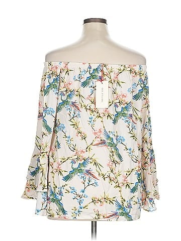 Solitaire 3/4 Sleeve Blouse (view 2)