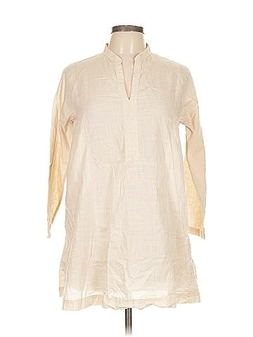 Uniqlo 3/4 Sleeve Button-Down Shirt (view 1)