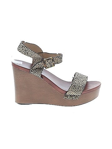 Unbranded Wedges (view 1)
