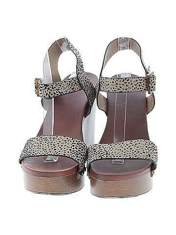 Unbranded Wedges (view 2)