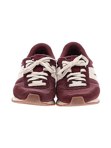 Nike Sneakers (view 2)