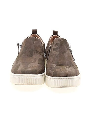 SOUL Naturalizer Sneakers (view 2)