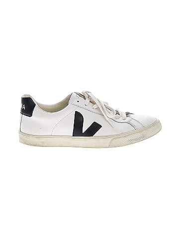 VEJA Sneakers (view 1)