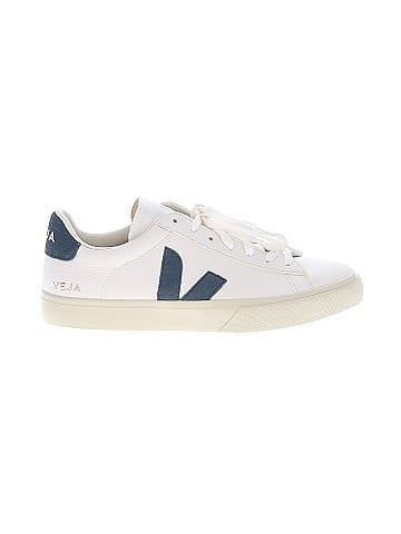 VEJA Sneakers (view 1)