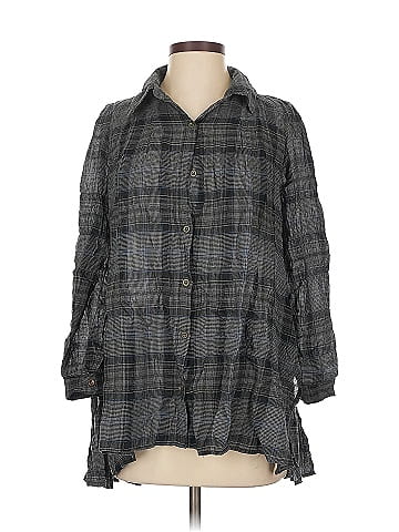 Holding Horses 3/4 Sleeve Button-Down Shirt (view 1)