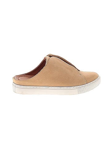 Gentle Souls by Kenneth Cole Mule/Clog (view 1)