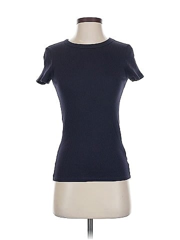 Uniqlo Short Sleeve T-Shirt (view 1)