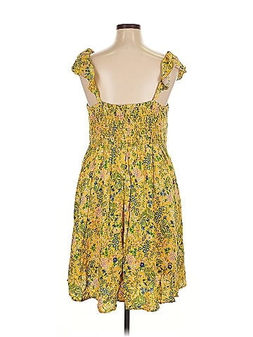 Old Navy Casual Dress (view 2)