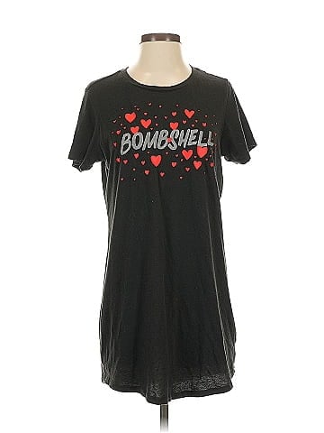 Victoria's Secret Short Sleeve T-Shirt (view 1)