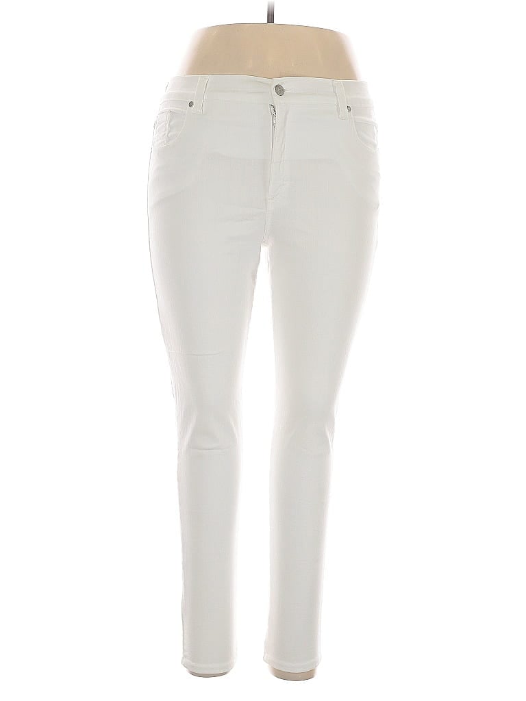 Click to view more detailed imagery on our partner's website Pre-owned Karen Kane Jeans In White