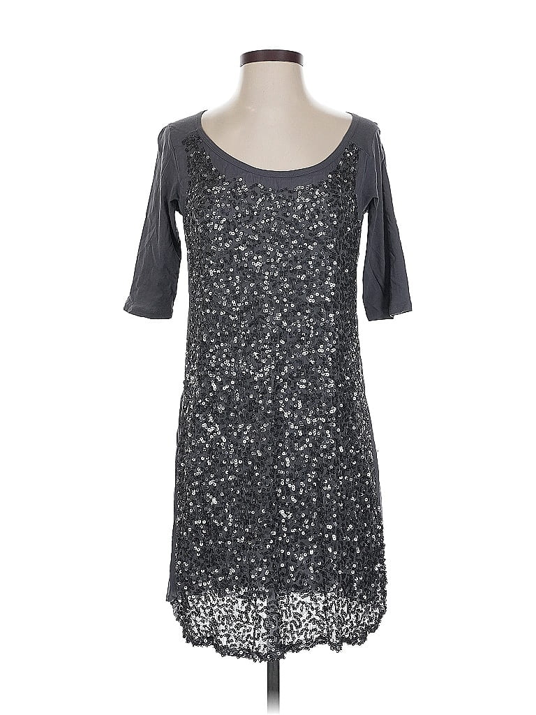 Click to view more detailed imagery on our partner's website Pre-owned Armani Exchange Casual Dress In Gray