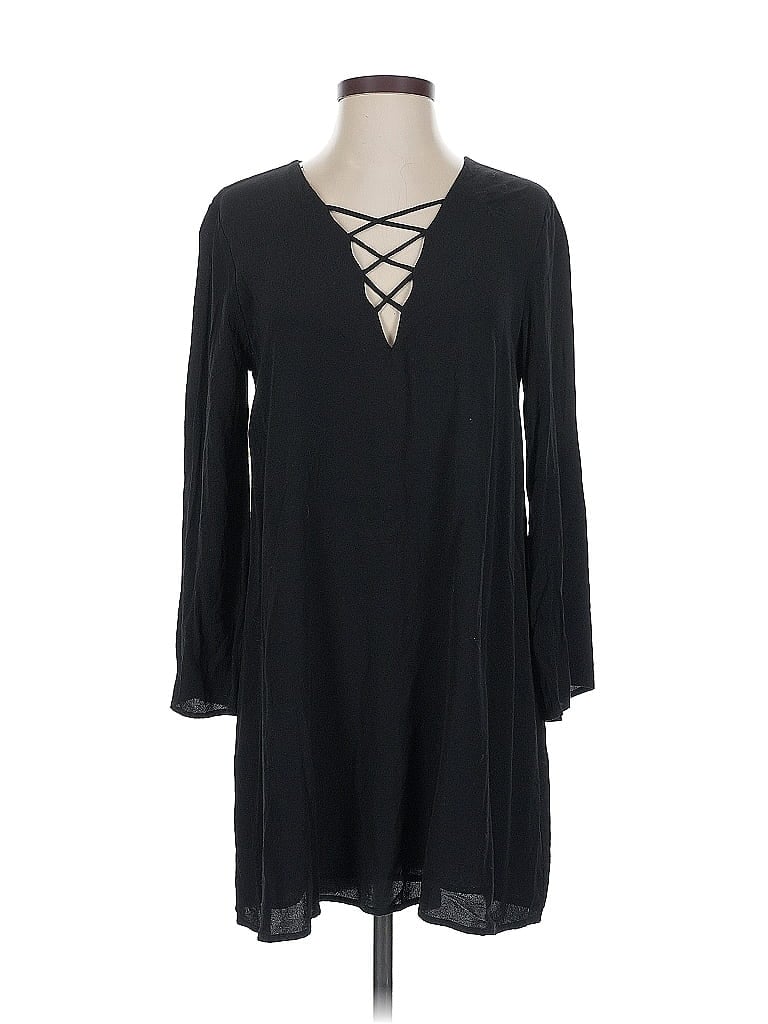Pre-owned Astr Casual Dress In Black