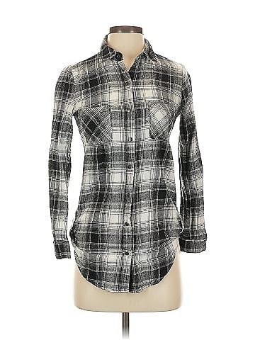 Derek Heart Long Sleeve Button-Down Shirt (view 1)
