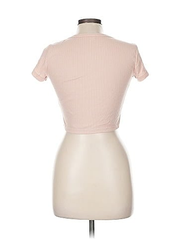 Uniqlo Short Sleeve T-Shirt (view 2)
